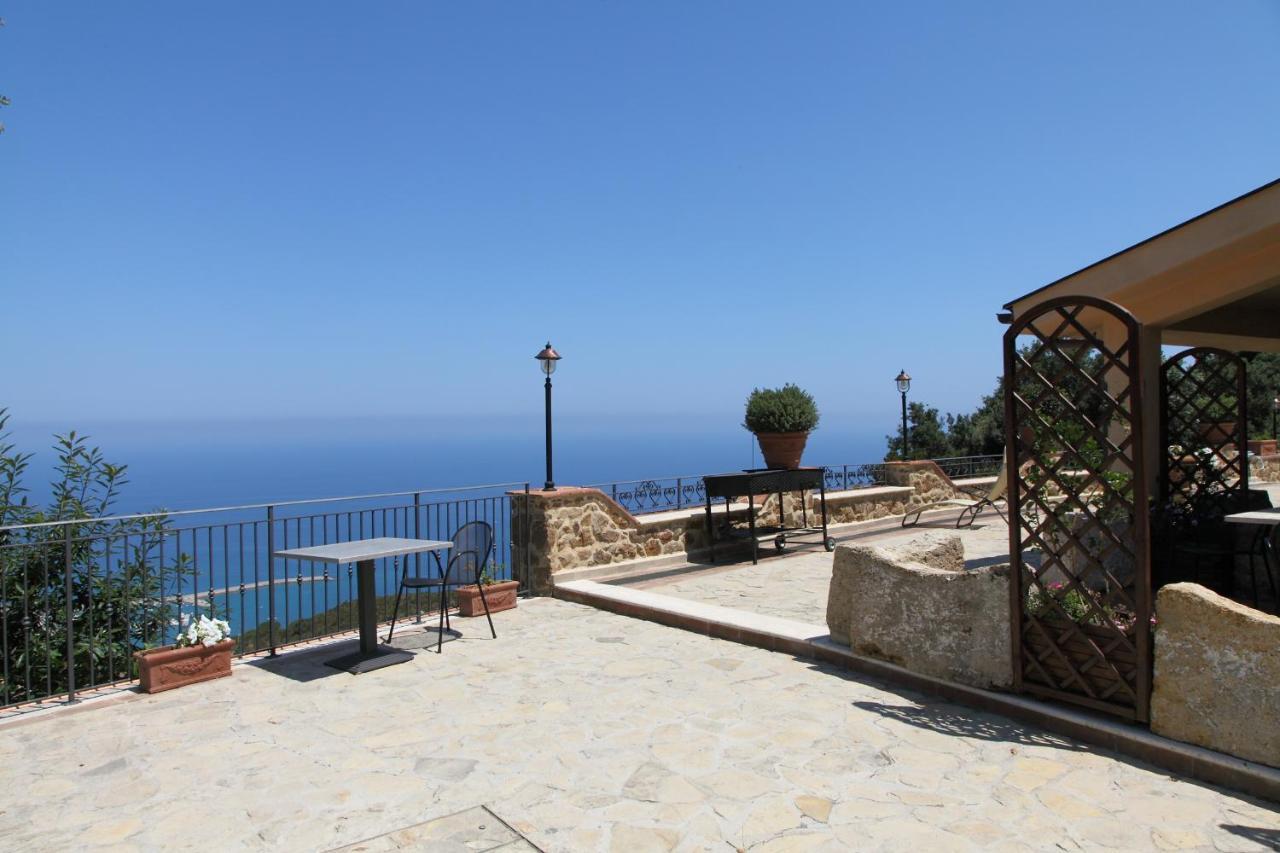 Sikelios Apartments Cefalu Exterior photo