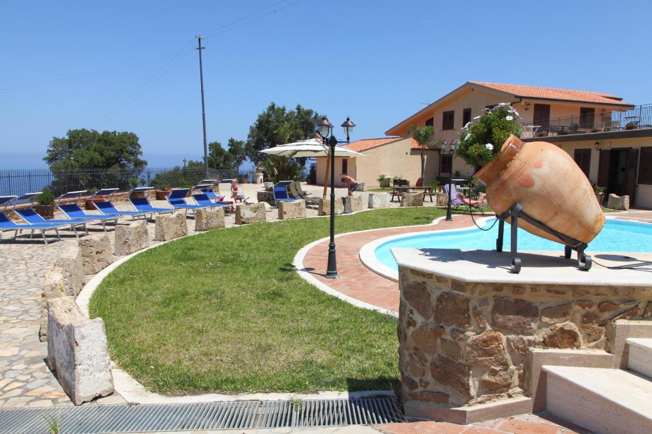 Sikelios Apartments Cefalu Exterior photo