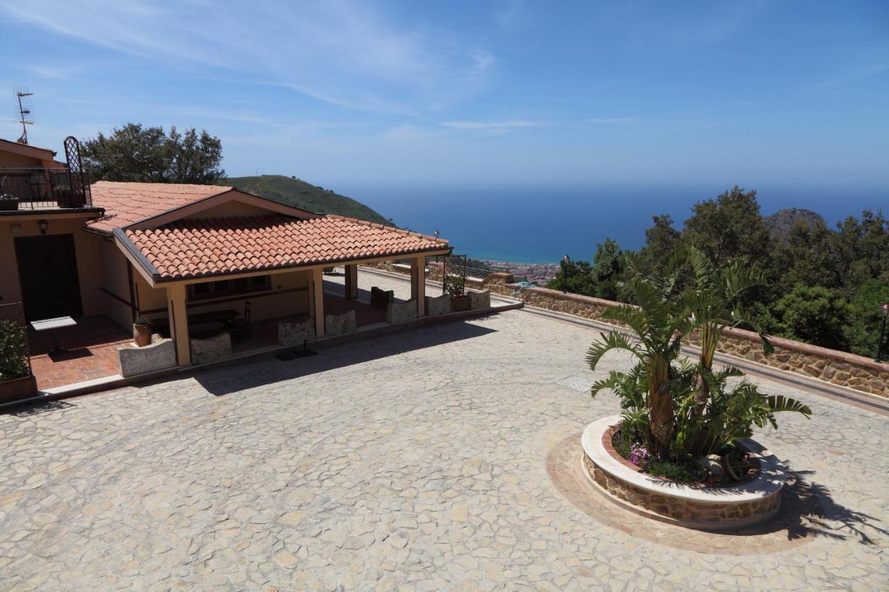 Sikelios Apartments Cefalu Exterior photo