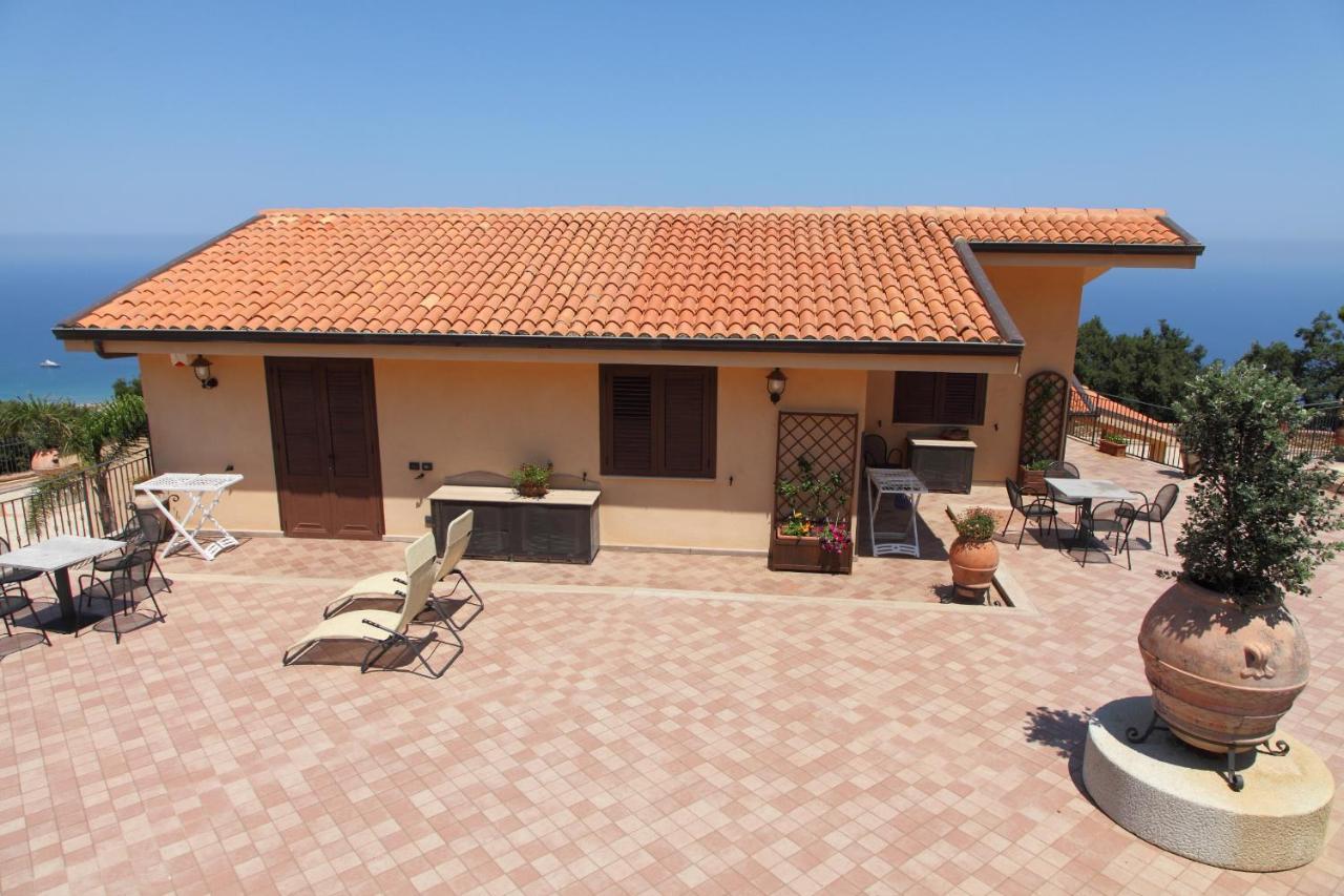 Sikelios Apartments Cefalu Exterior photo