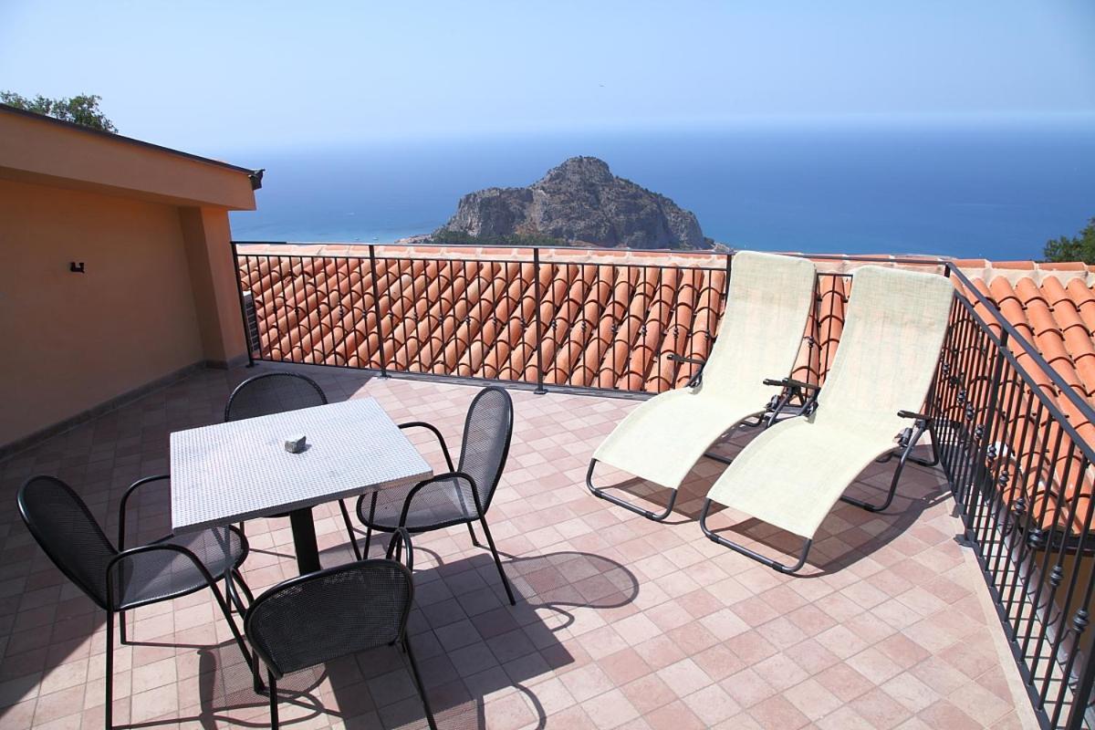 Sikelios Apartments Cefalu Exterior photo