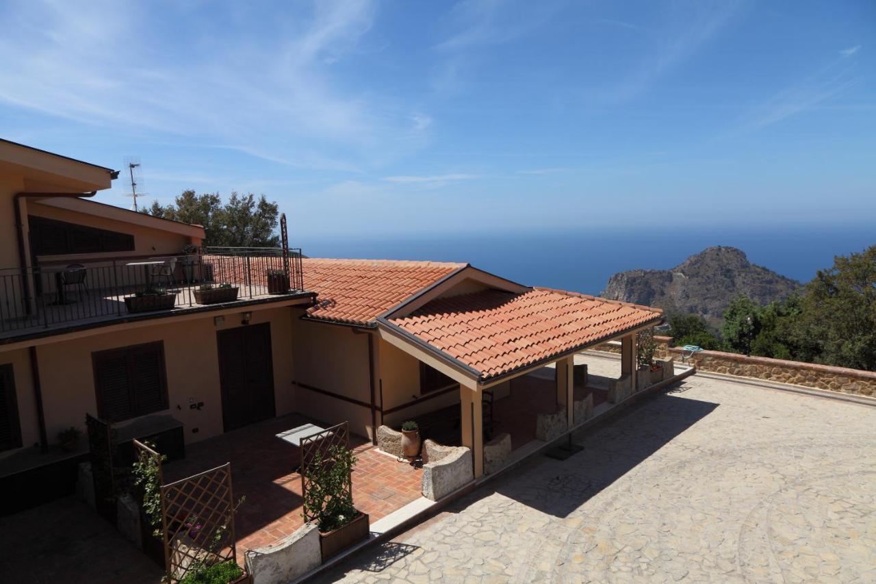 Sikelios Apartments Cefalu Exterior photo